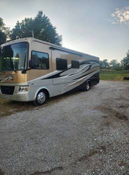 Thumbnail of RV