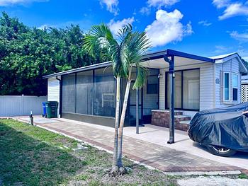 Thumbnail of mobile home