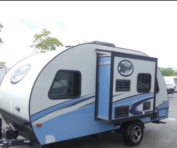 Thumbnail of RV