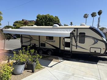 Thumbnail of RV