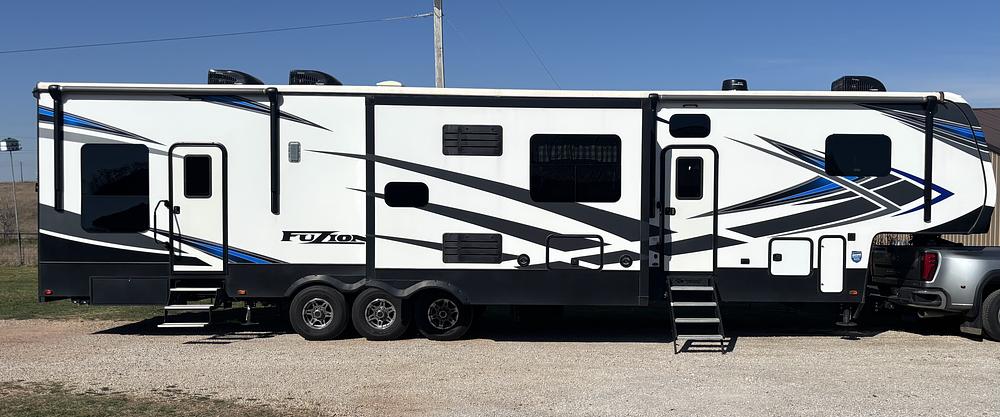 Photo of Rv