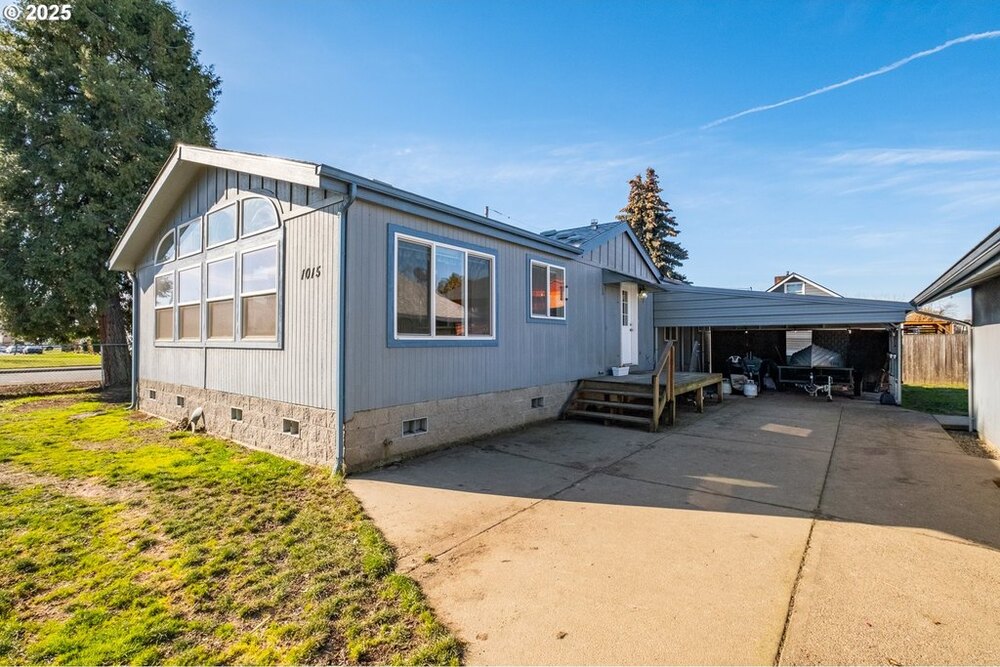 Photo of Mobile Home