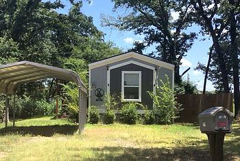 Thumbnail of mobile home