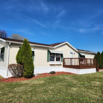 Thumbnail of mobile home