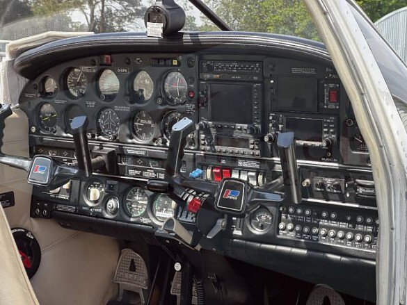 pa-28rt-201t-turbo-arrow-4__8.jpg