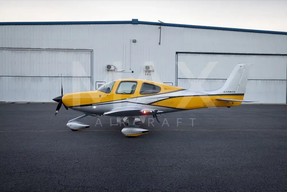7423/cirrus-sr22-g5-2016-flightmarket-id-7423-34001.webp