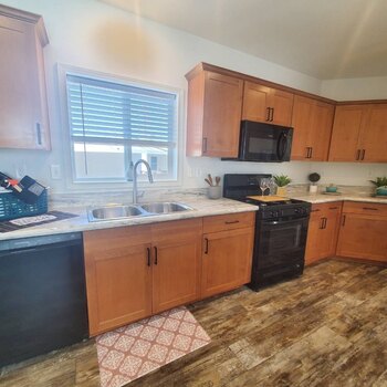 Thumbnail of mobile home