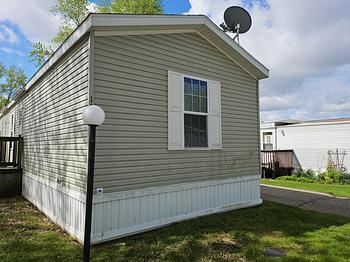 Thumbnail of mobile home