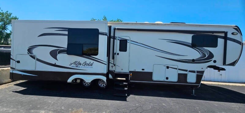 Photo of Rv