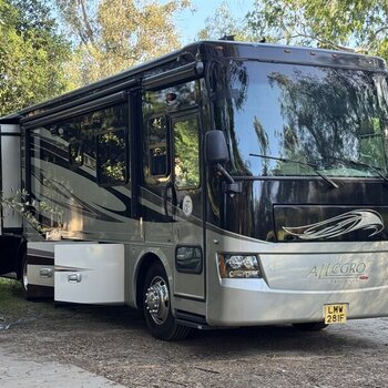 Thumbnail of RV