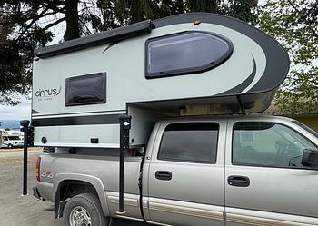 Thumbnail of RV