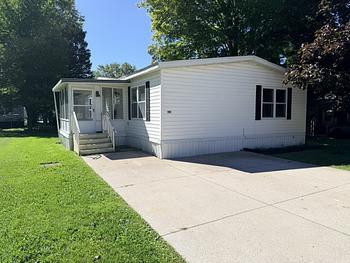 Thumbnail of mobile home