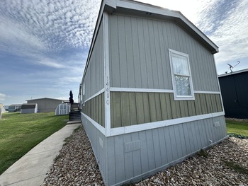 Thumbnail of mobile home