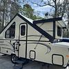 RV for Sale: 2018 FLAGSTAFF HARD SIDE T21DMHW