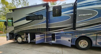 Thumbnail of RV