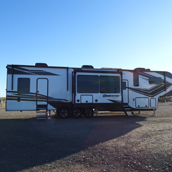 Thumbnail of RV