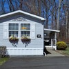 Mobile Home for Sale: 2 Bed 1.5 Bath 2002 Castle