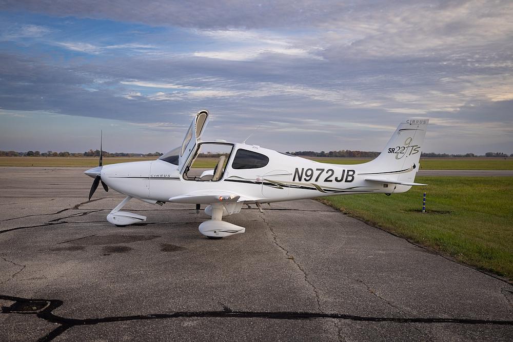 N972JB-02.jpg