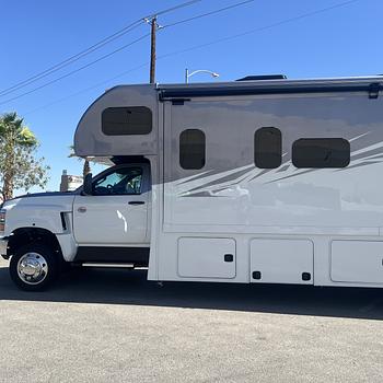 Thumbnail of RV