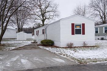 Thumbnail of mobile home