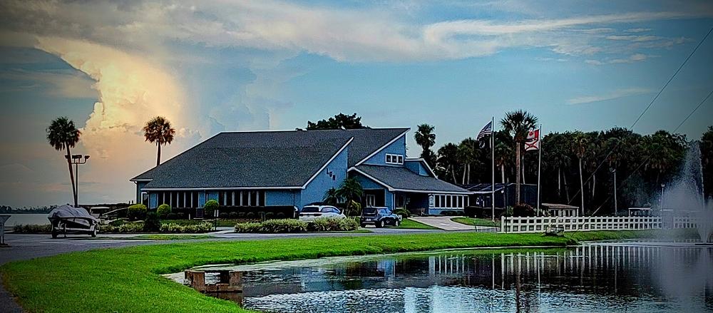Lake Griffin Harbor Village