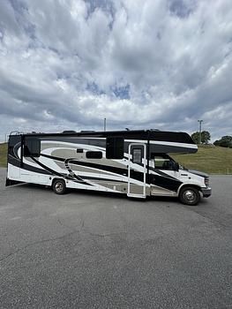 Thumbnail of RV