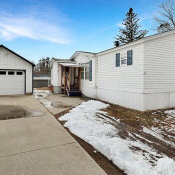 Thumbnail of mobile home