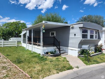 Thumbnail of mobile home