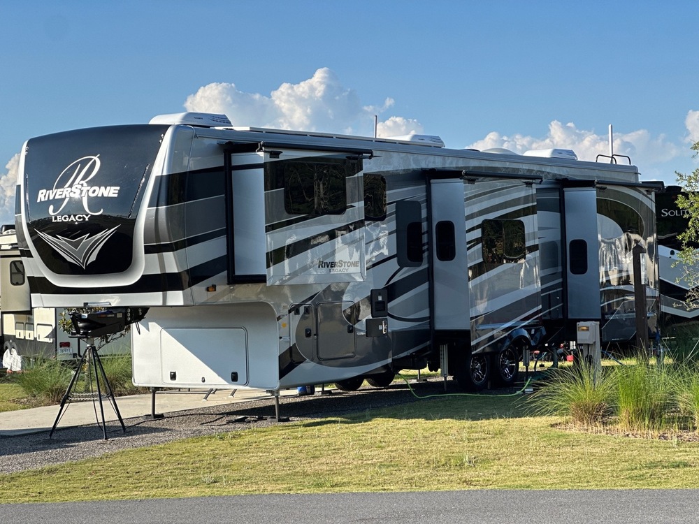 Photo of Rv