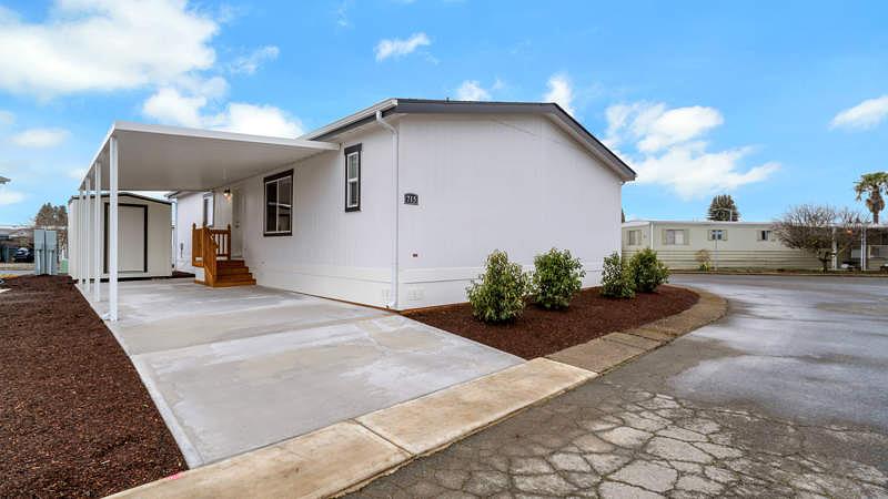 Photo of Mobile Home