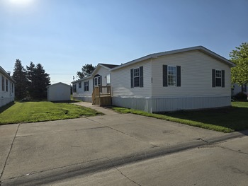 Thumbnail of mobile home