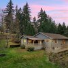 Mobile Home for Sale: 1 Story,Custom Style, Manufactured Home on Real Property - Colton, OR, Colton, OR