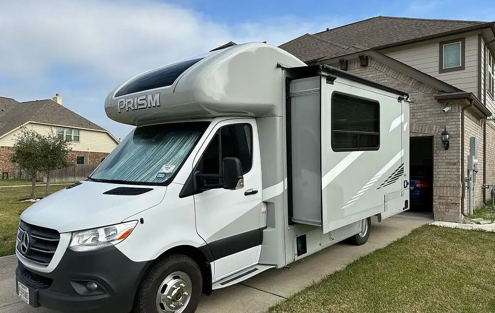 Photo of Rv
