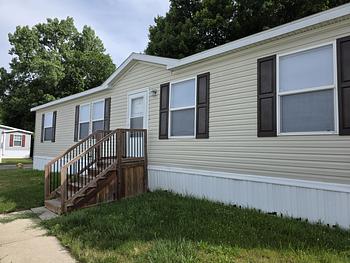 Thumbnail of mobile home