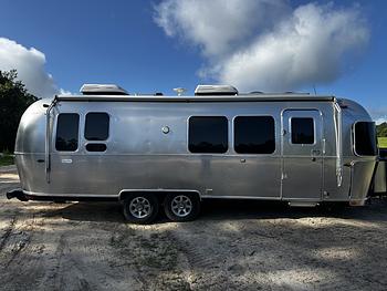Thumbnail of RV