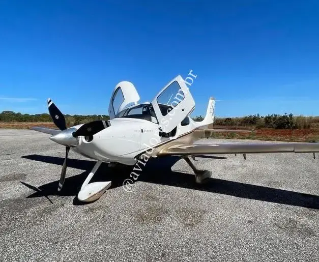 7873/cirrus-sr22-g3-2010-flightmarket-id-7873-16145.webp