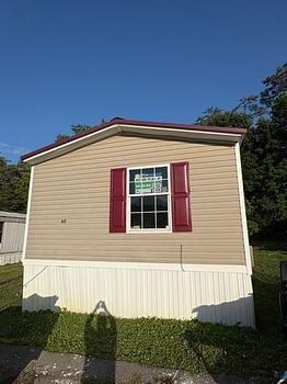 Thumbnail of mobile home