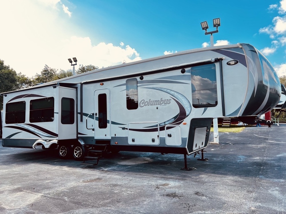 Photo of Rv