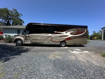 Thumbnail of RV