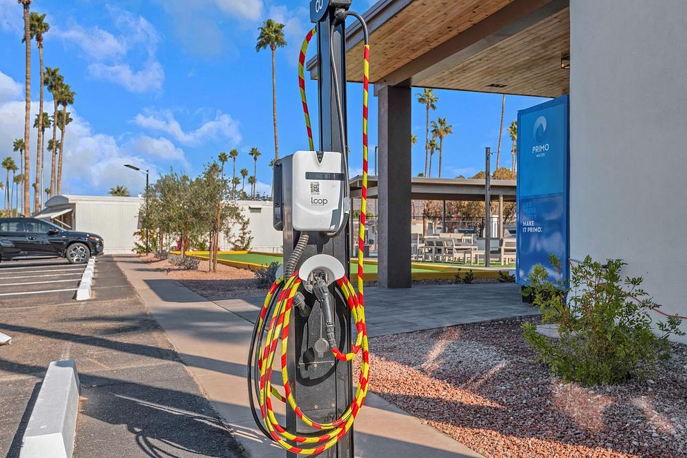 2050 W Dunlap Ave Phoenix AZ 85021 USA Exterior 2050Dunlap 101