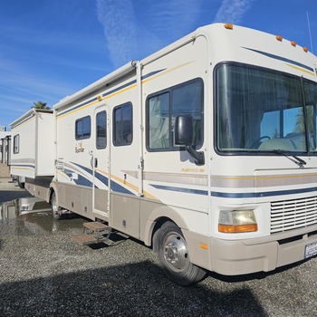 Thumbnail of RV