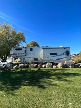 Thumbnail of RV