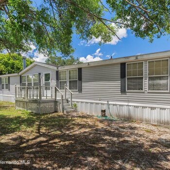 Thumbnail of mobile home