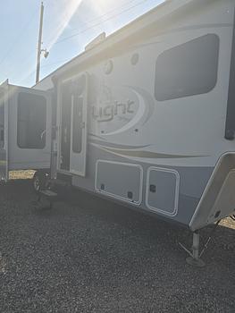 Thumbnail of RV