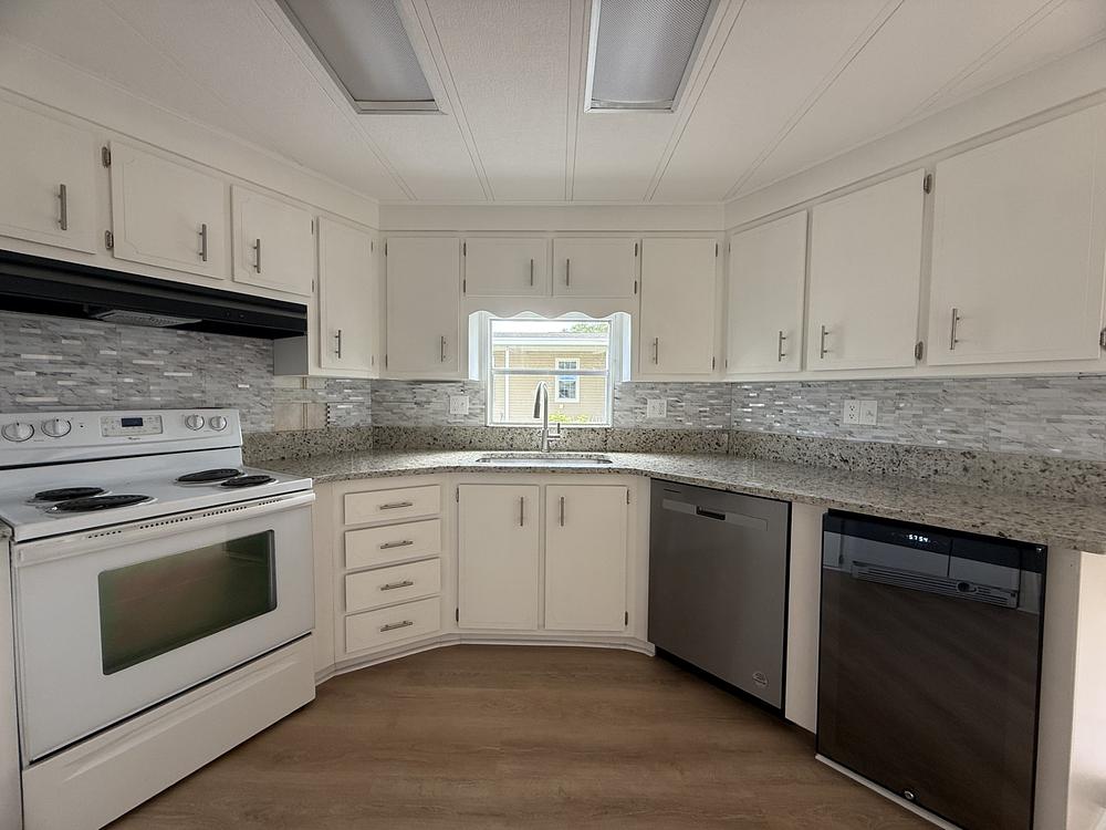 Camelot Lakes Village