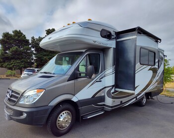 Thumbnail of RV