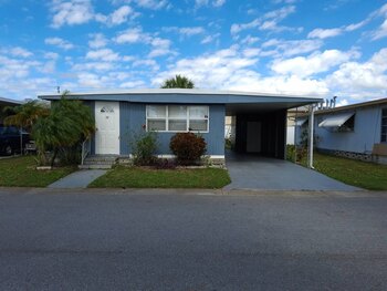 Thumbnail of mobile home