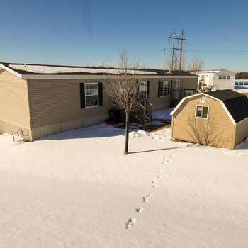 Thumbnail of mobile home