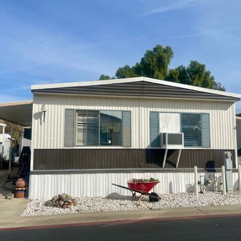 Thumbnail of mobile home