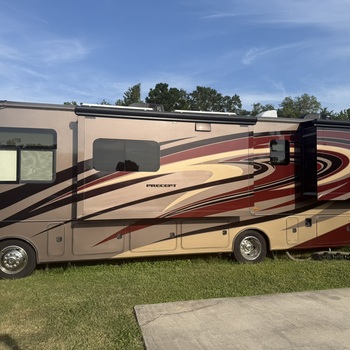 Thumbnail of RV